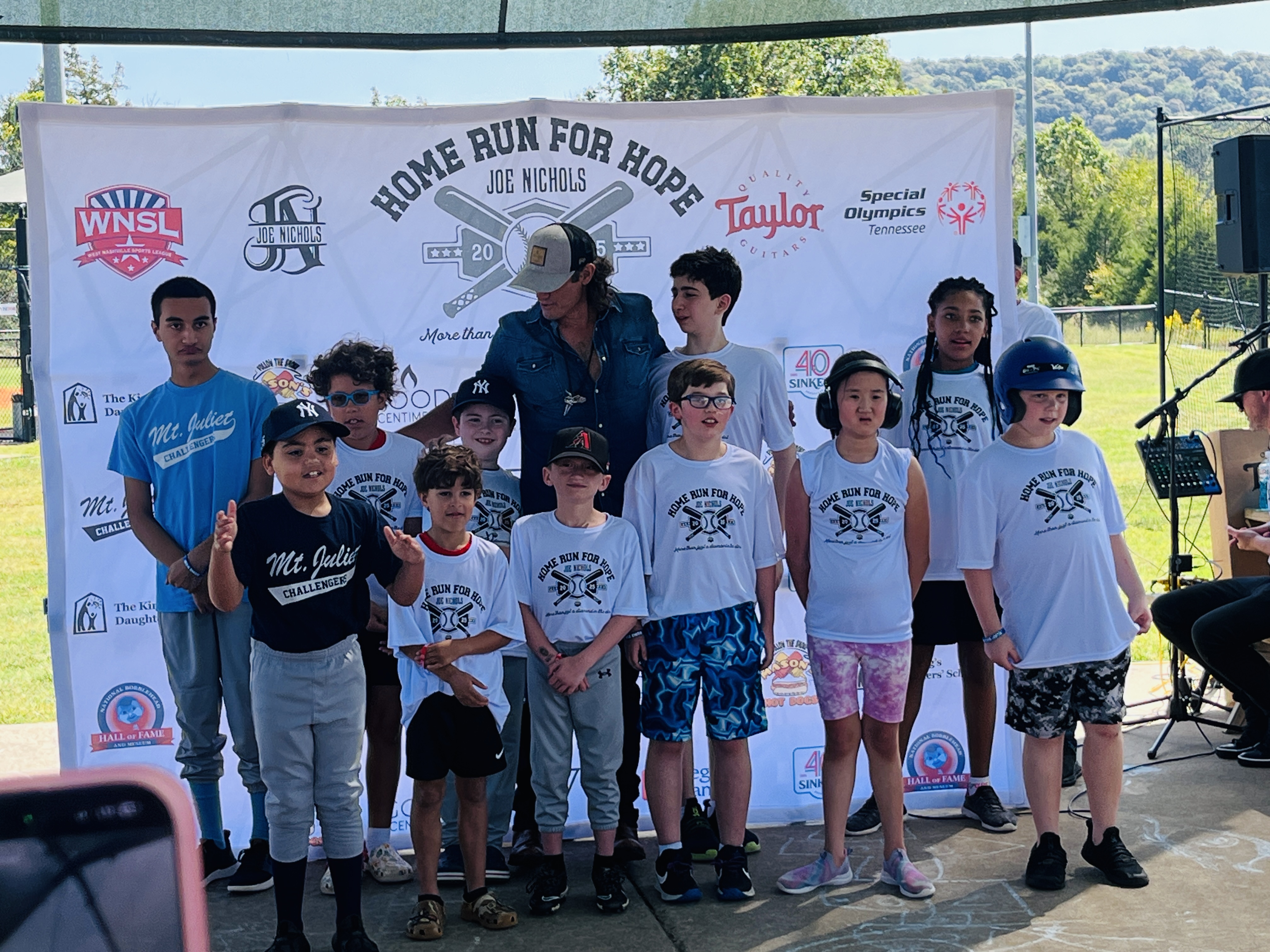 : Country star Joe Nichols hosts fundraiser to build ADA-compliant baseball field in Nashville