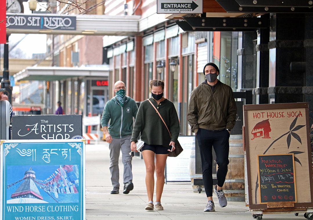 Downtown Missoula Shoppers Outdoors