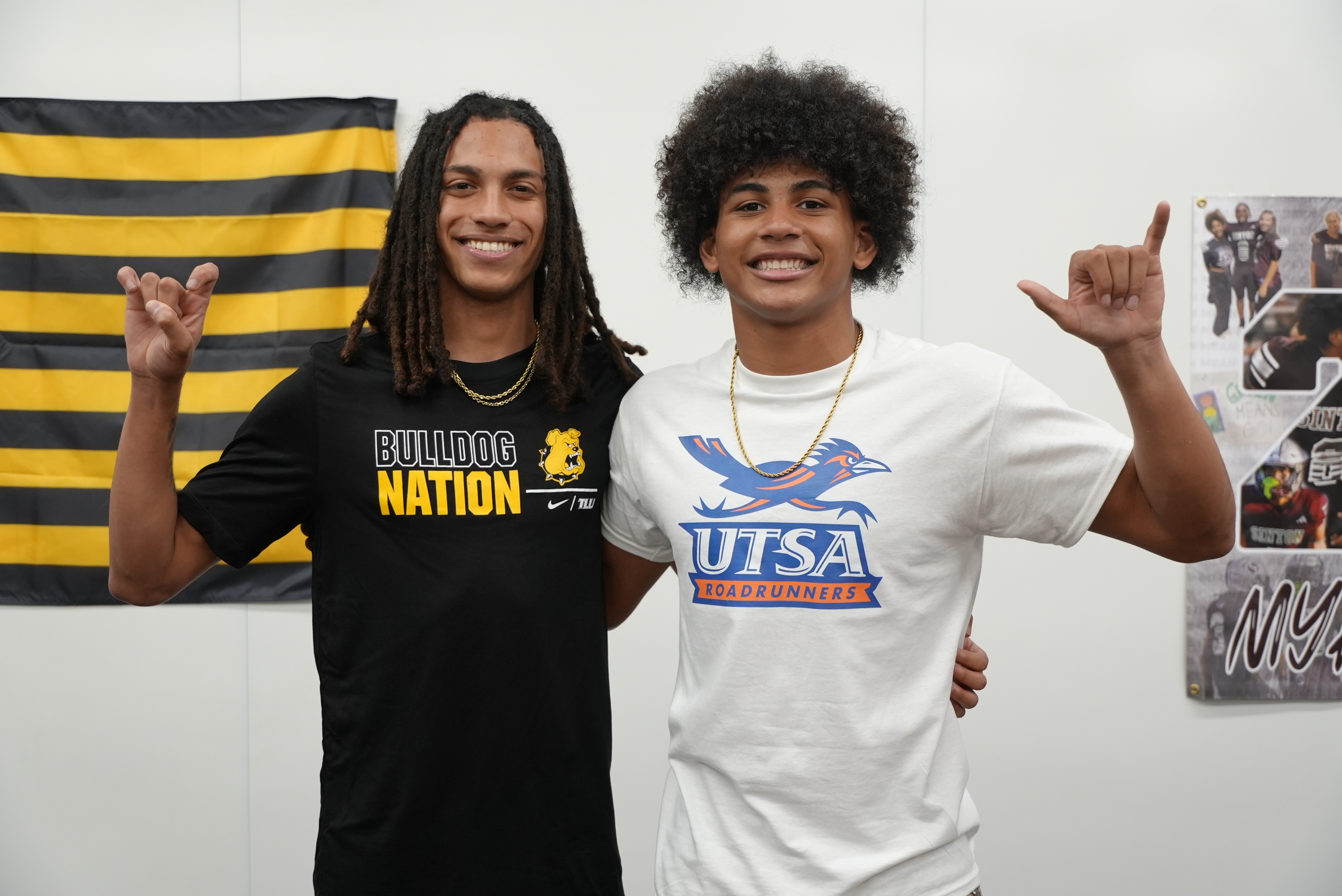 Sinton's Sean Hughes signs with TLU and Mykha Green signs with UTSA football