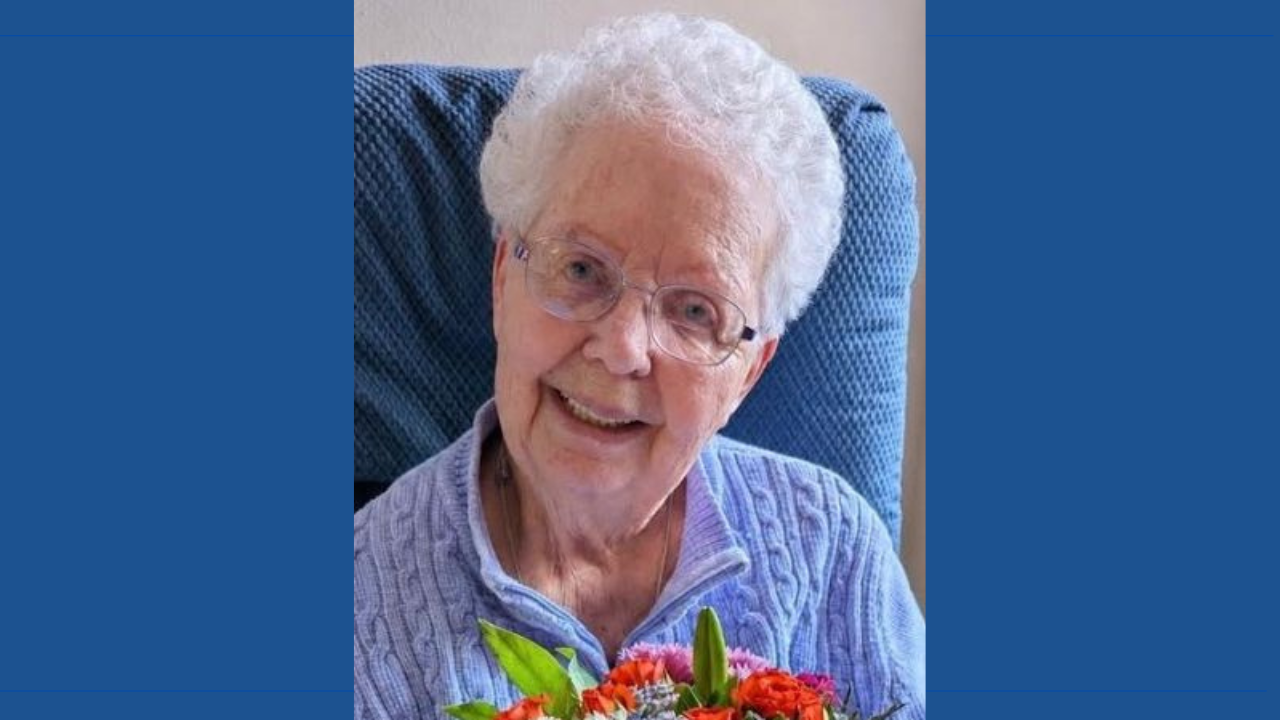 Nadine Helen Caldwell (Weir)