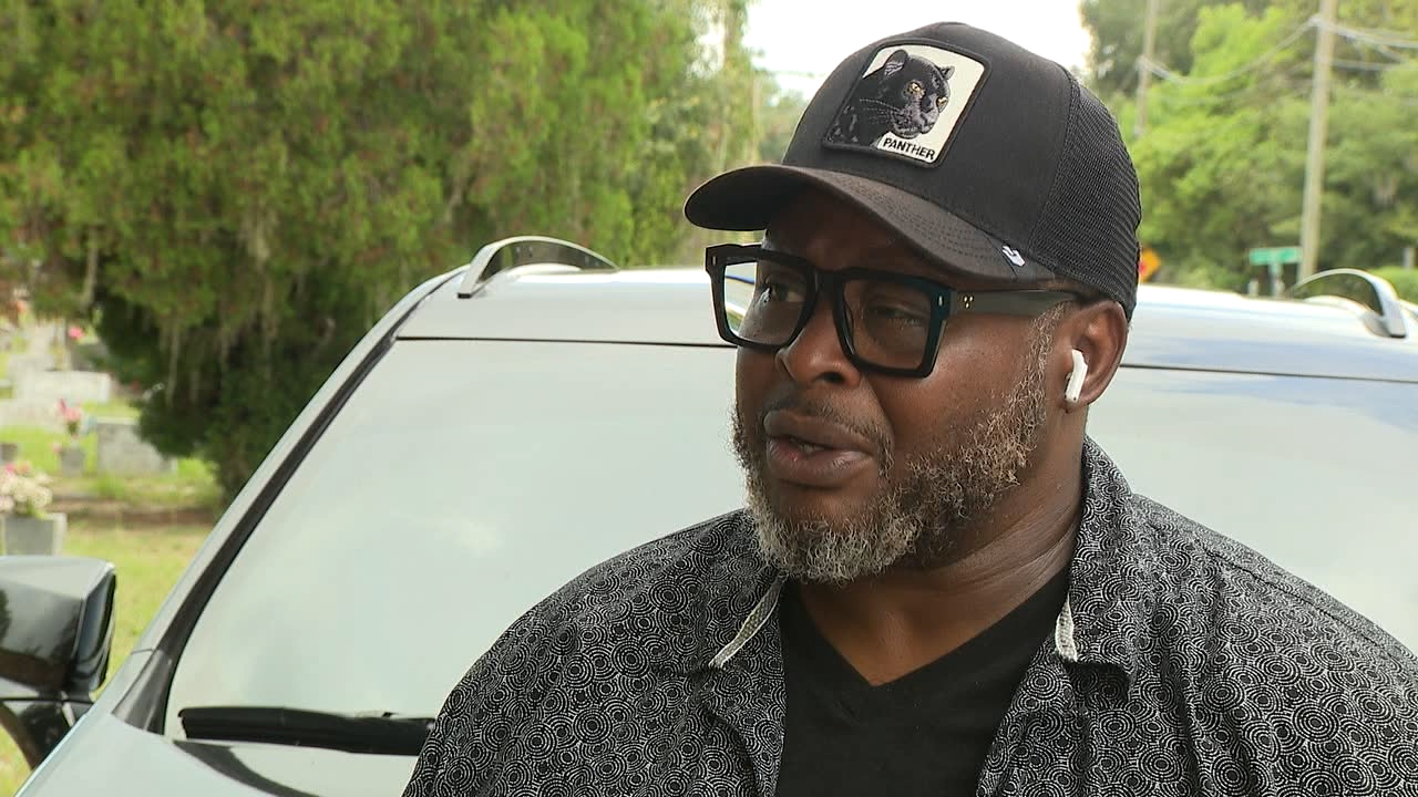 Funeral escort company owner disputes Hillsborough County deputy citation over siren use
