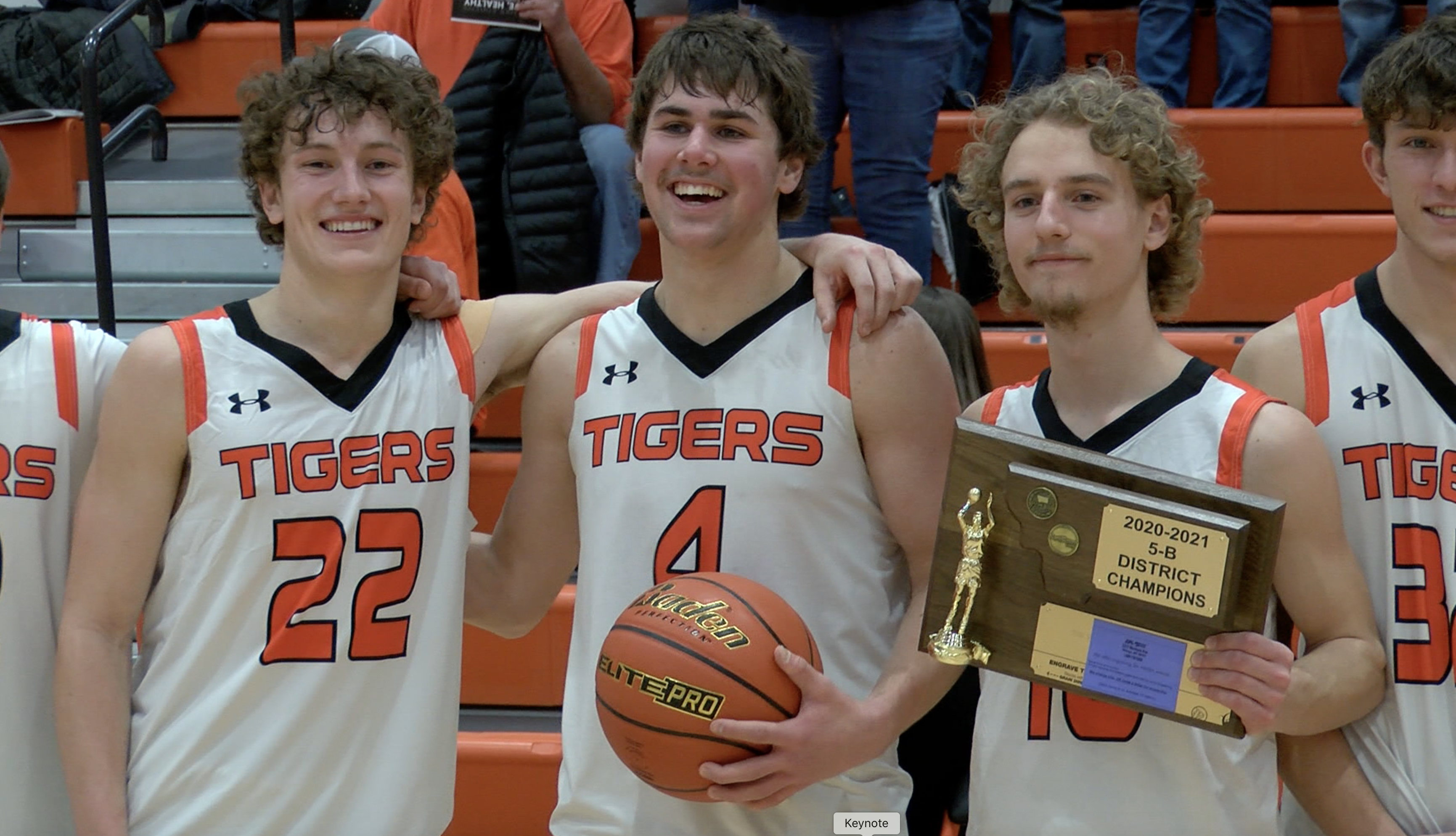 Manhattan Tigers celebrate District 5B Championship