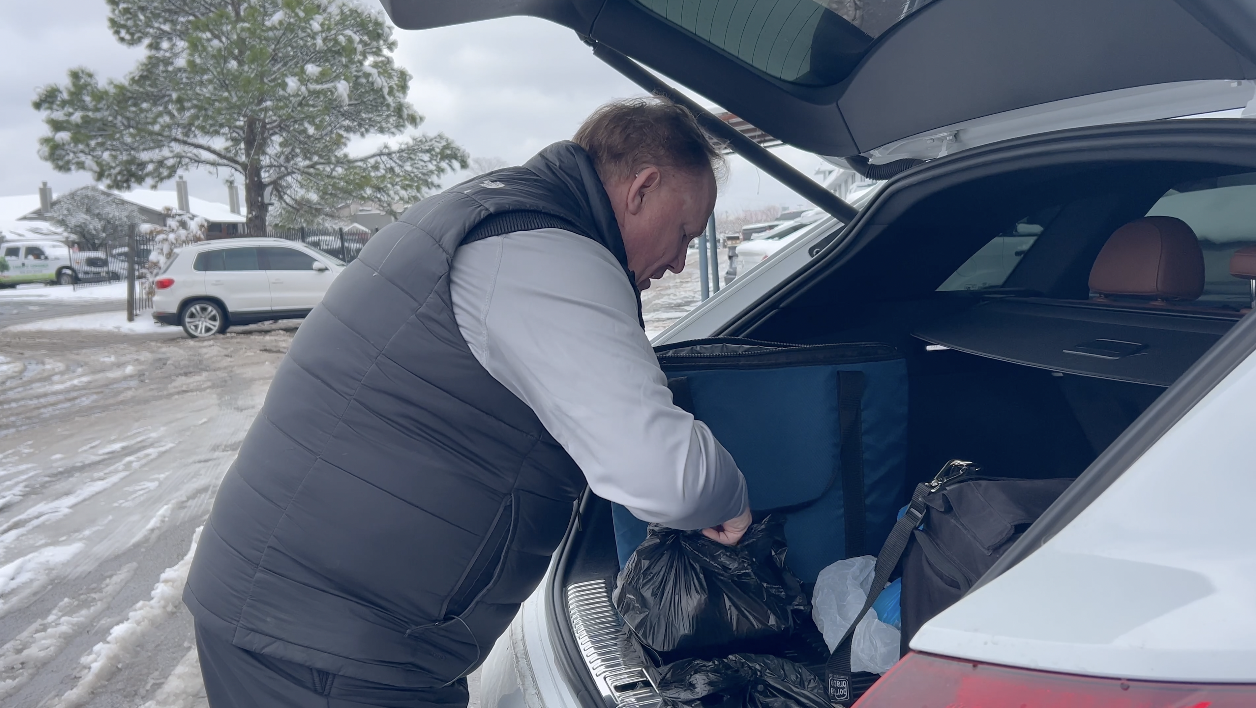 MEALS ON WHEELS PACKING
