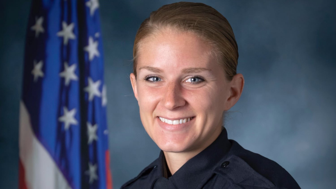 Lakewood Police Agent Ashley Ferris