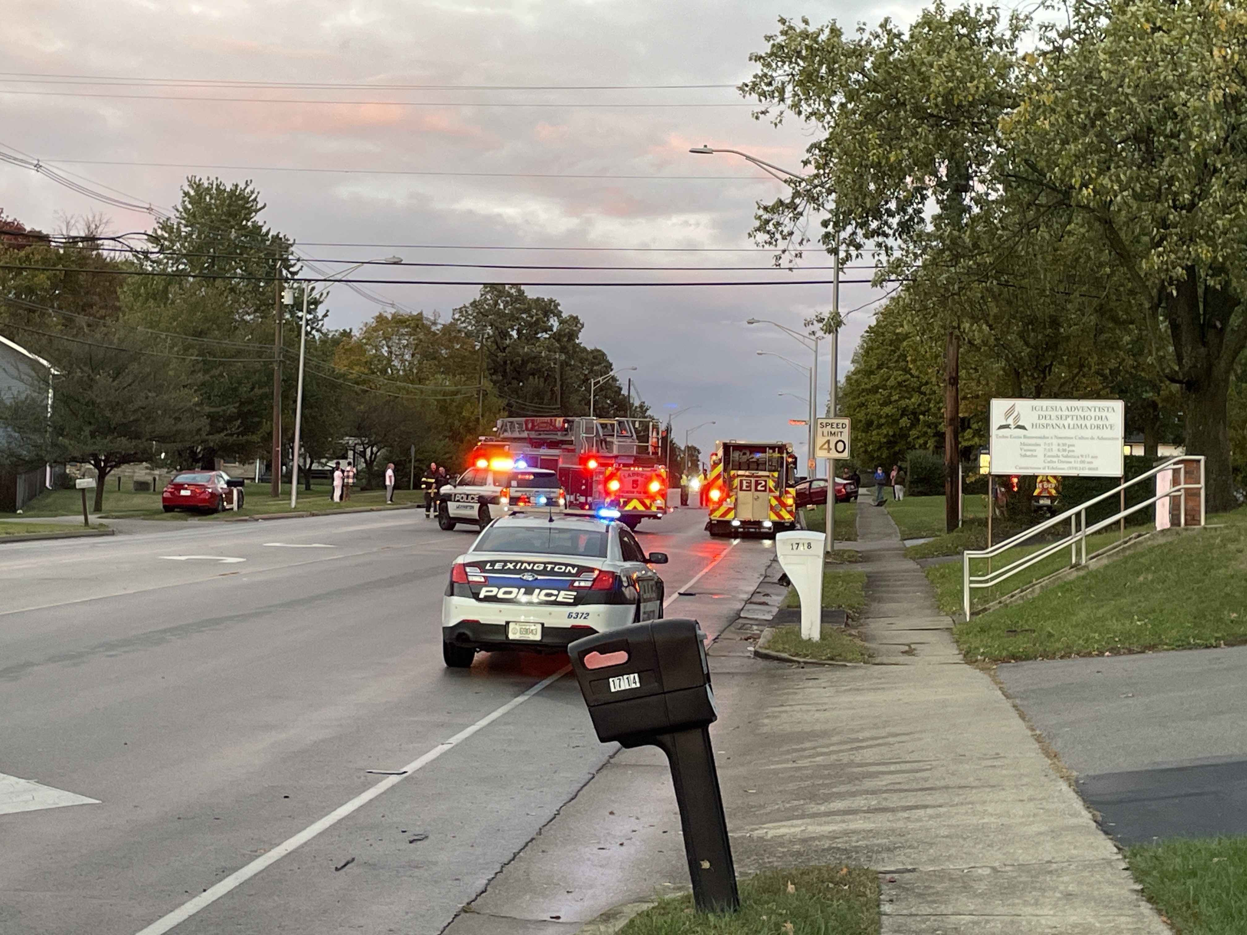 Crash on Bryan Station Road and Manhattan Drive
