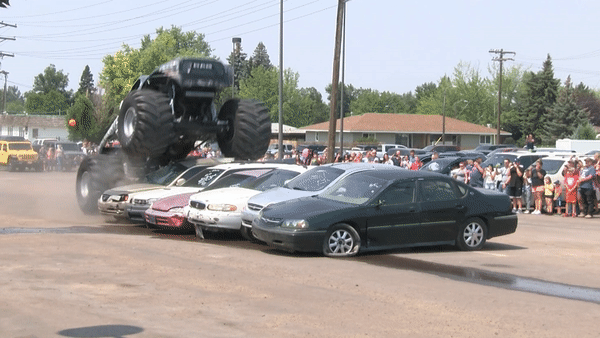 The Raminator crushing cars
