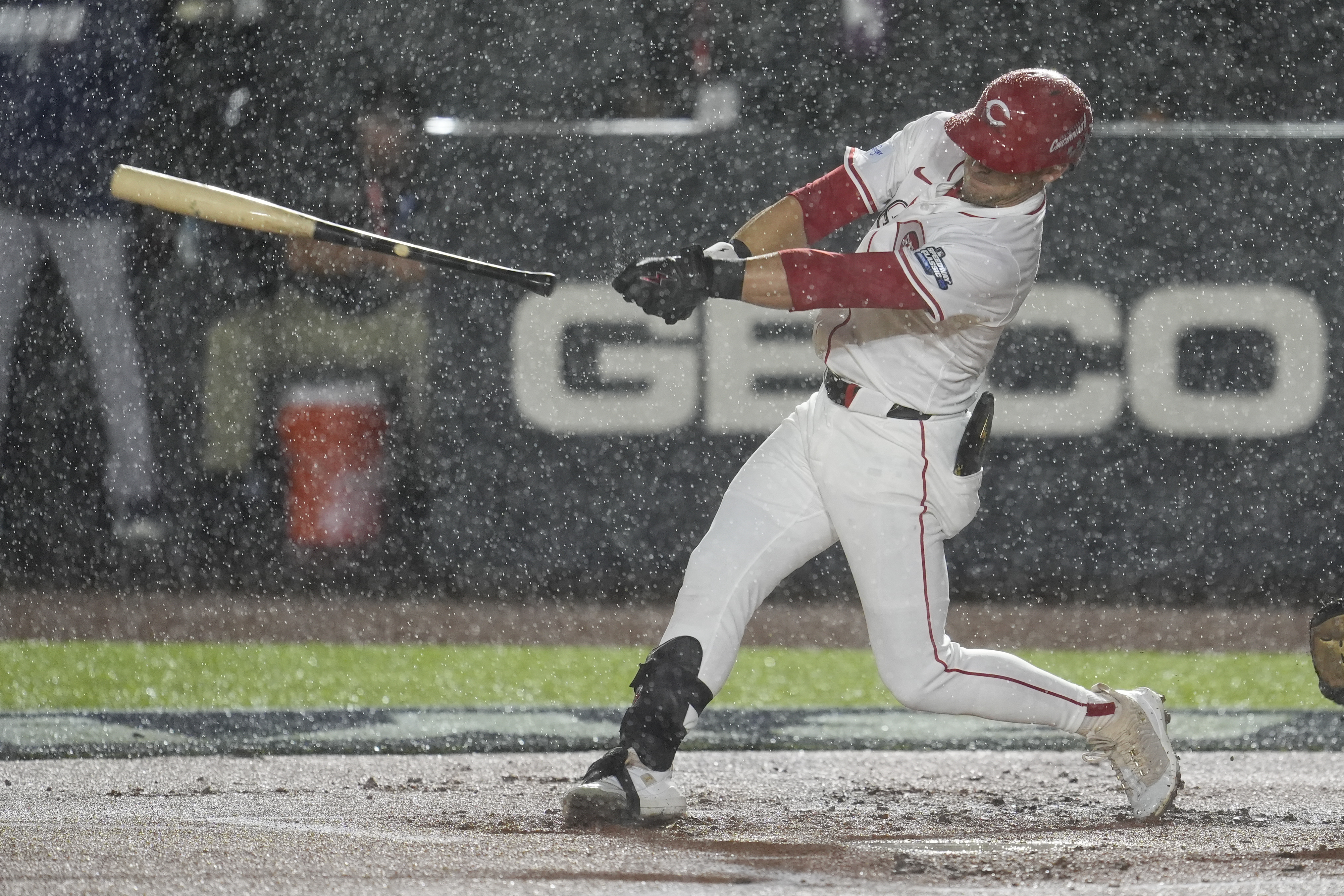 APTOPIX Reds Braves Baseball 