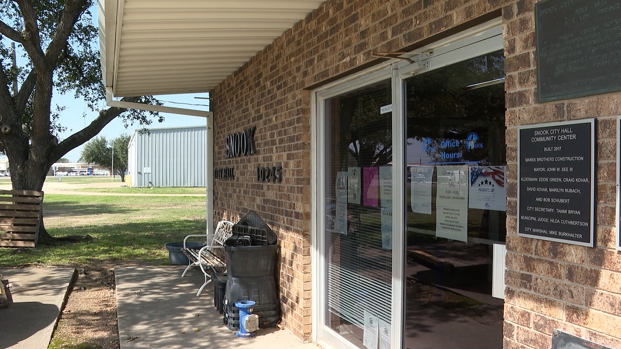 City of Snook seeks new police chief as city explores establishing its own force