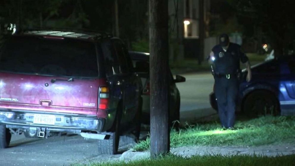 Houston boy shot in chest by father
