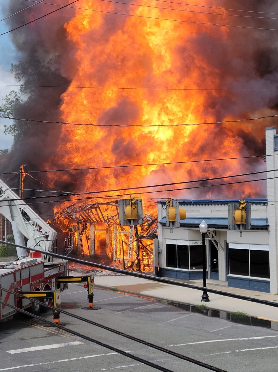 Tapp Fire Kyle Scott 2.jpg