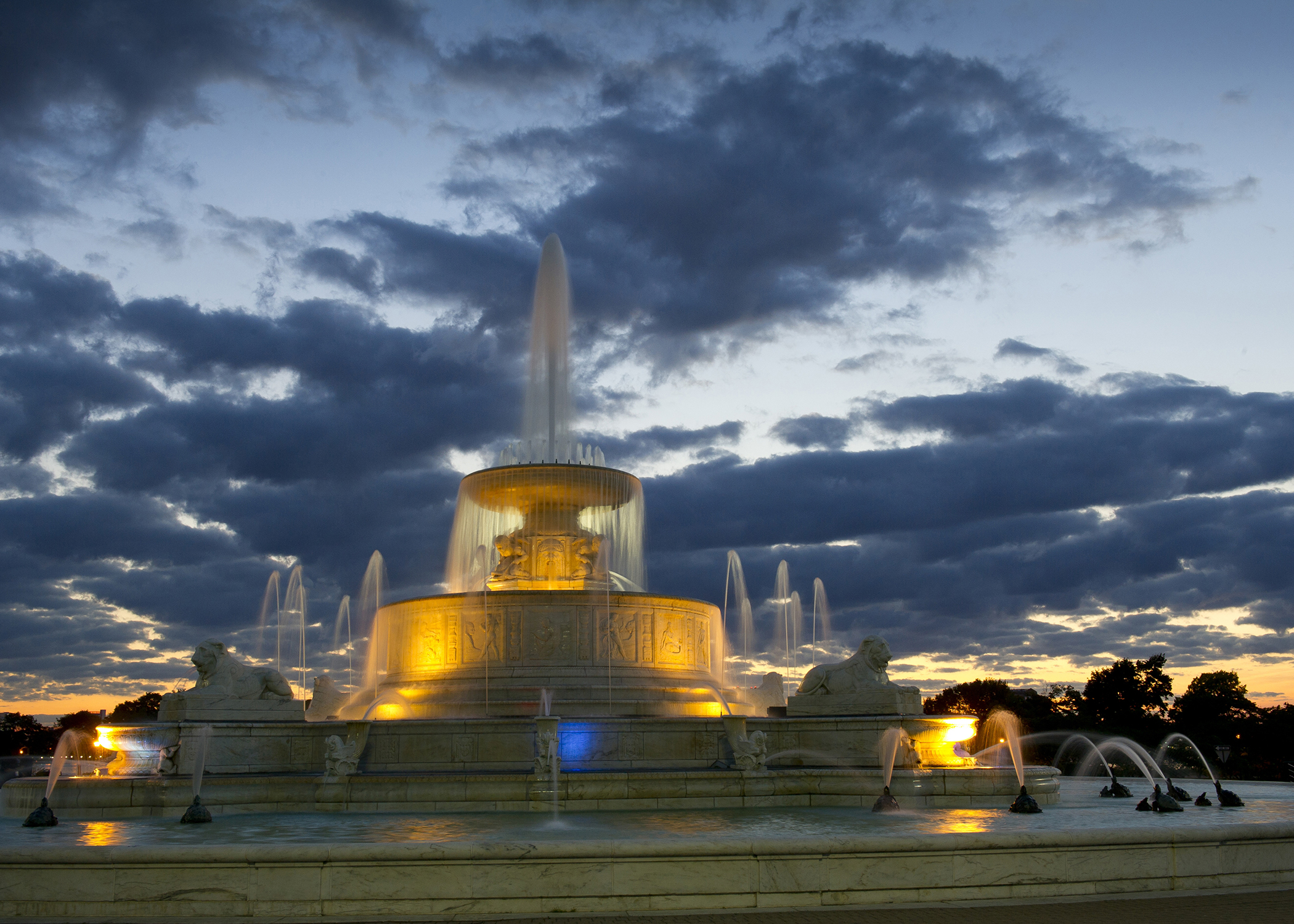 DSK505-202.jpg | Scott Fountain at Belle Isle State Park