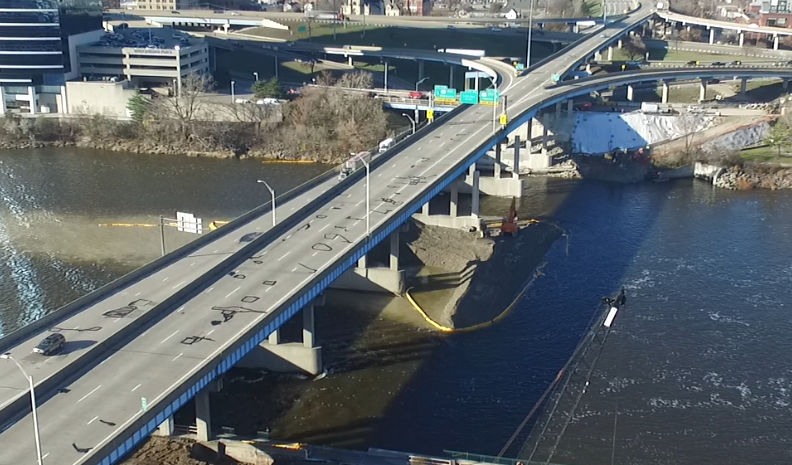 196 bridge over Grand River  in 2019