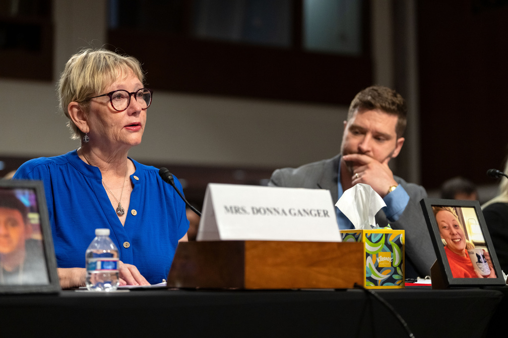 Congress ICE