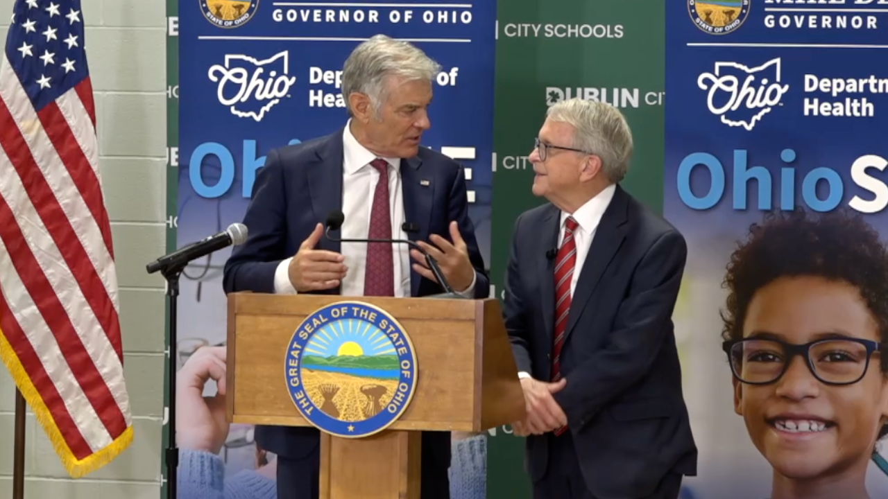 Dr. Mehmet Oz and Gov. Mike DeWine at an event in Dublin, Ohio