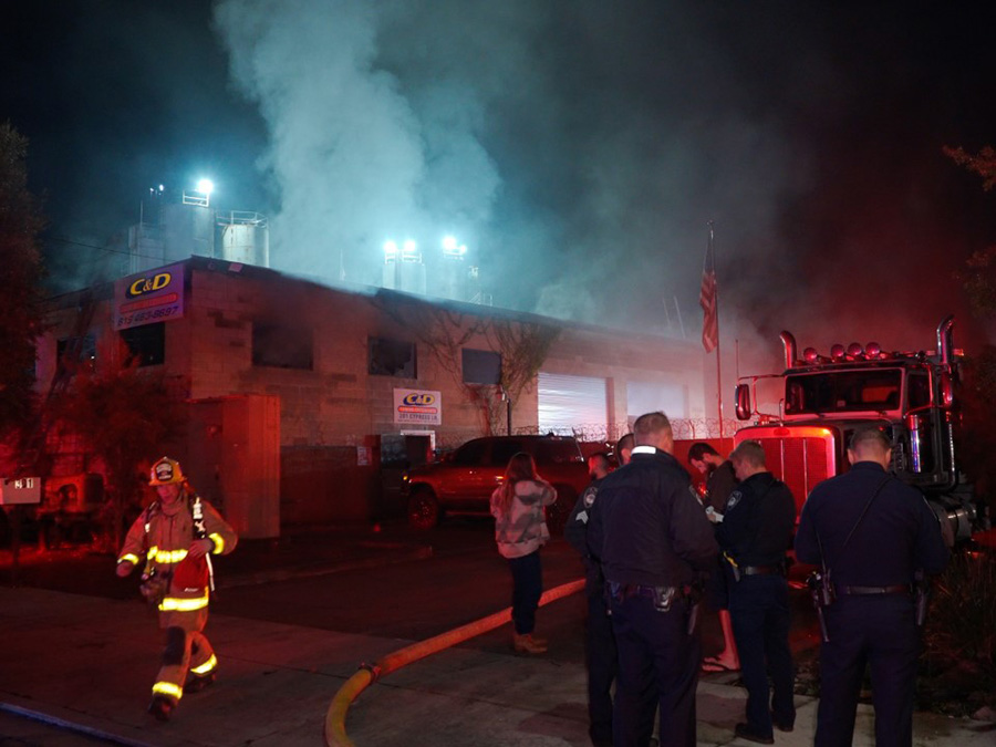 tow_truck_el_cajon_fire_121421.jpg