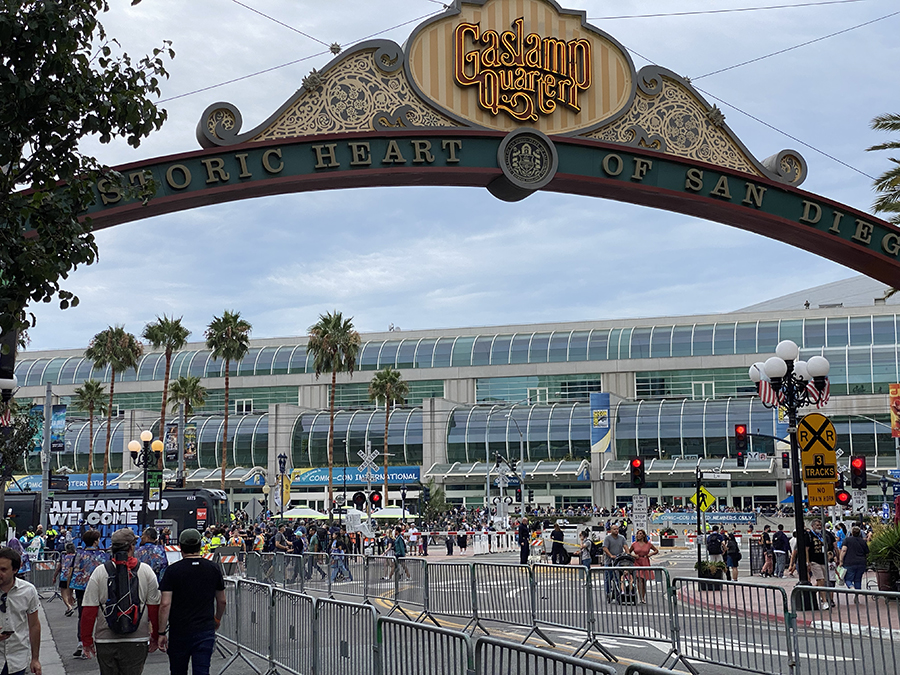 comic_con_2022_gaslamp_sign.jpg