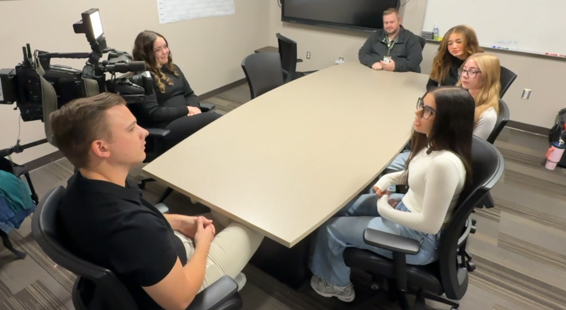 Local high school students work to create domestic violence law