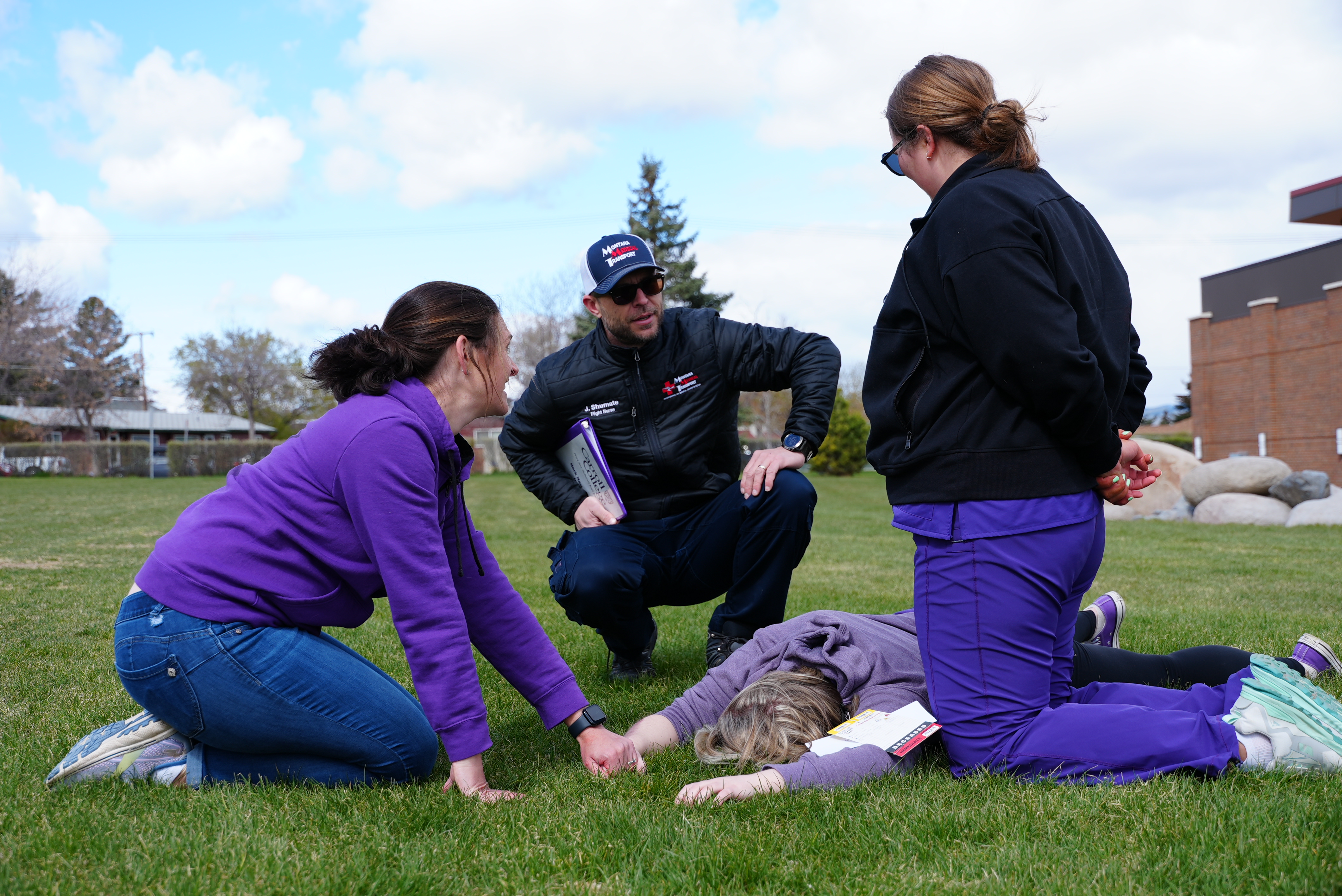 Nursing student speaking with instructor 