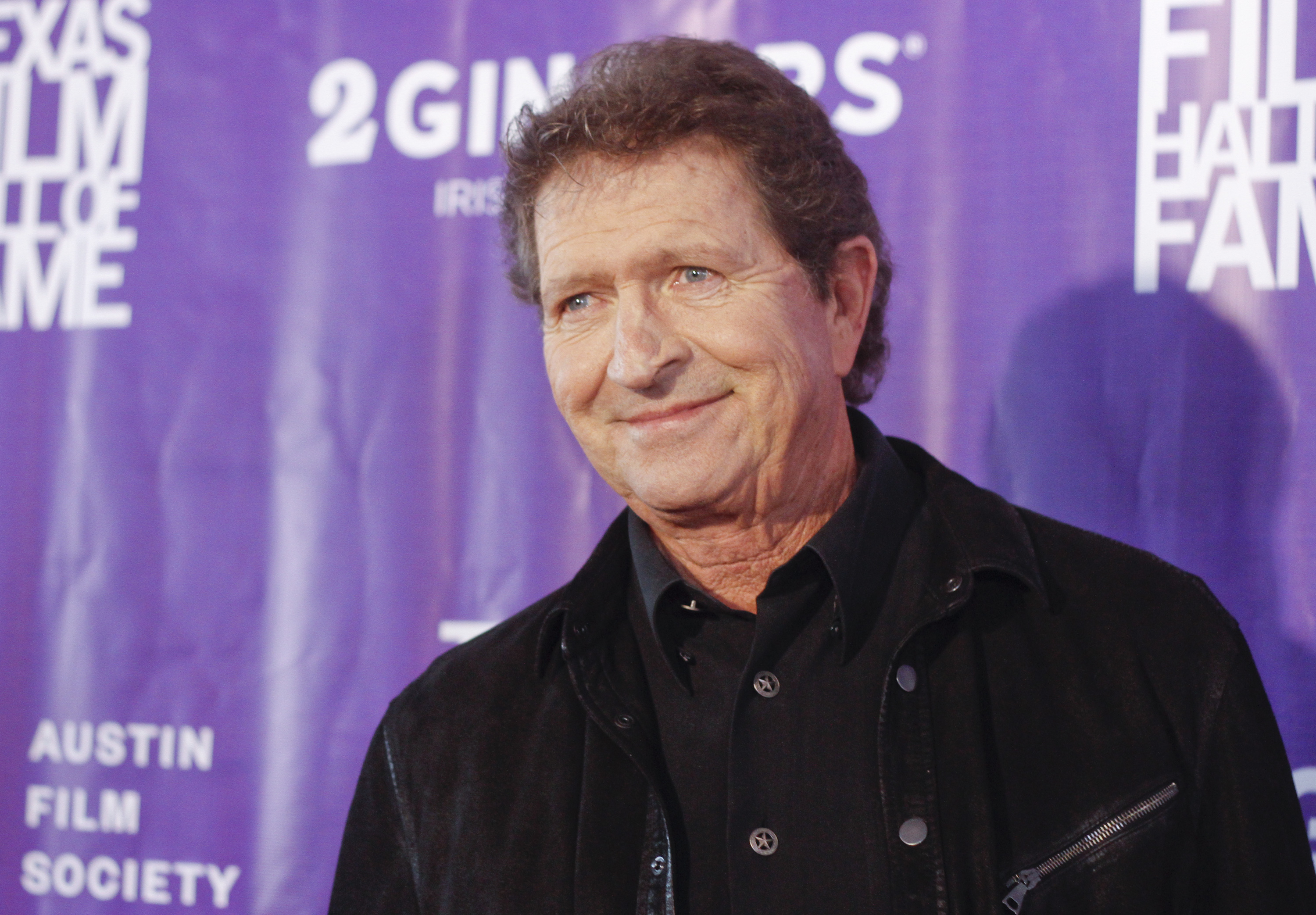 Singer, songwriter Mac Davis dies at 78