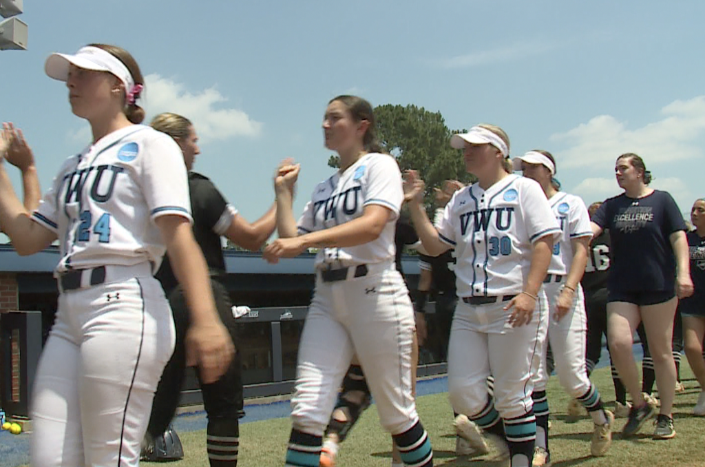 VWU SOFTBALL.png