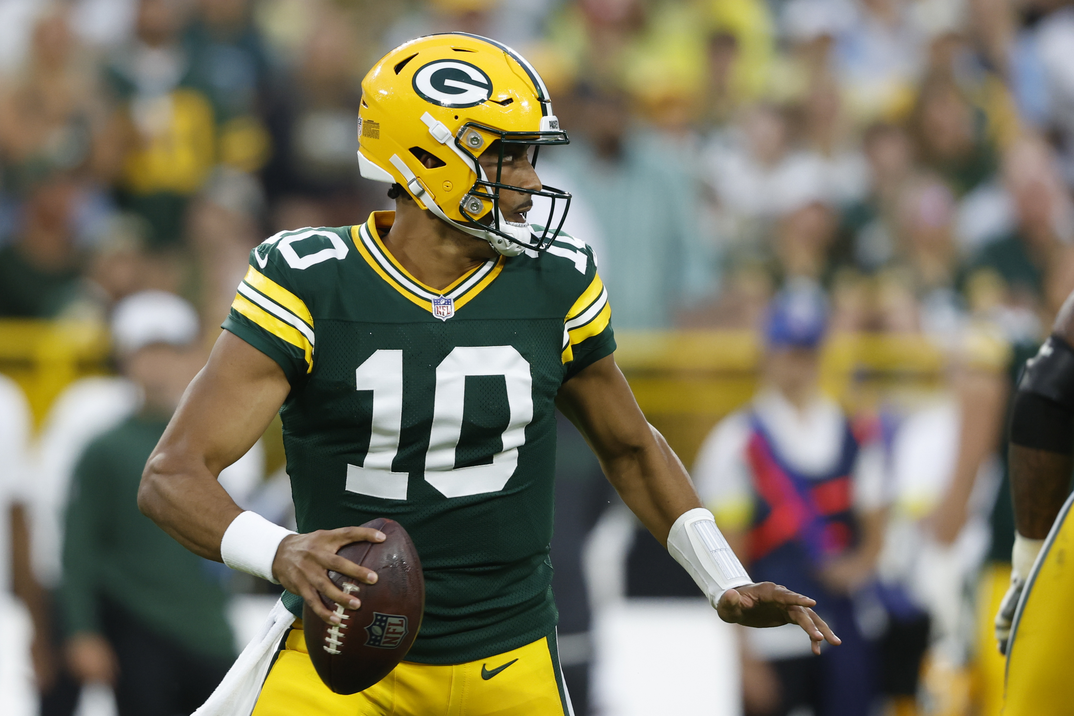 Jets Packers Football