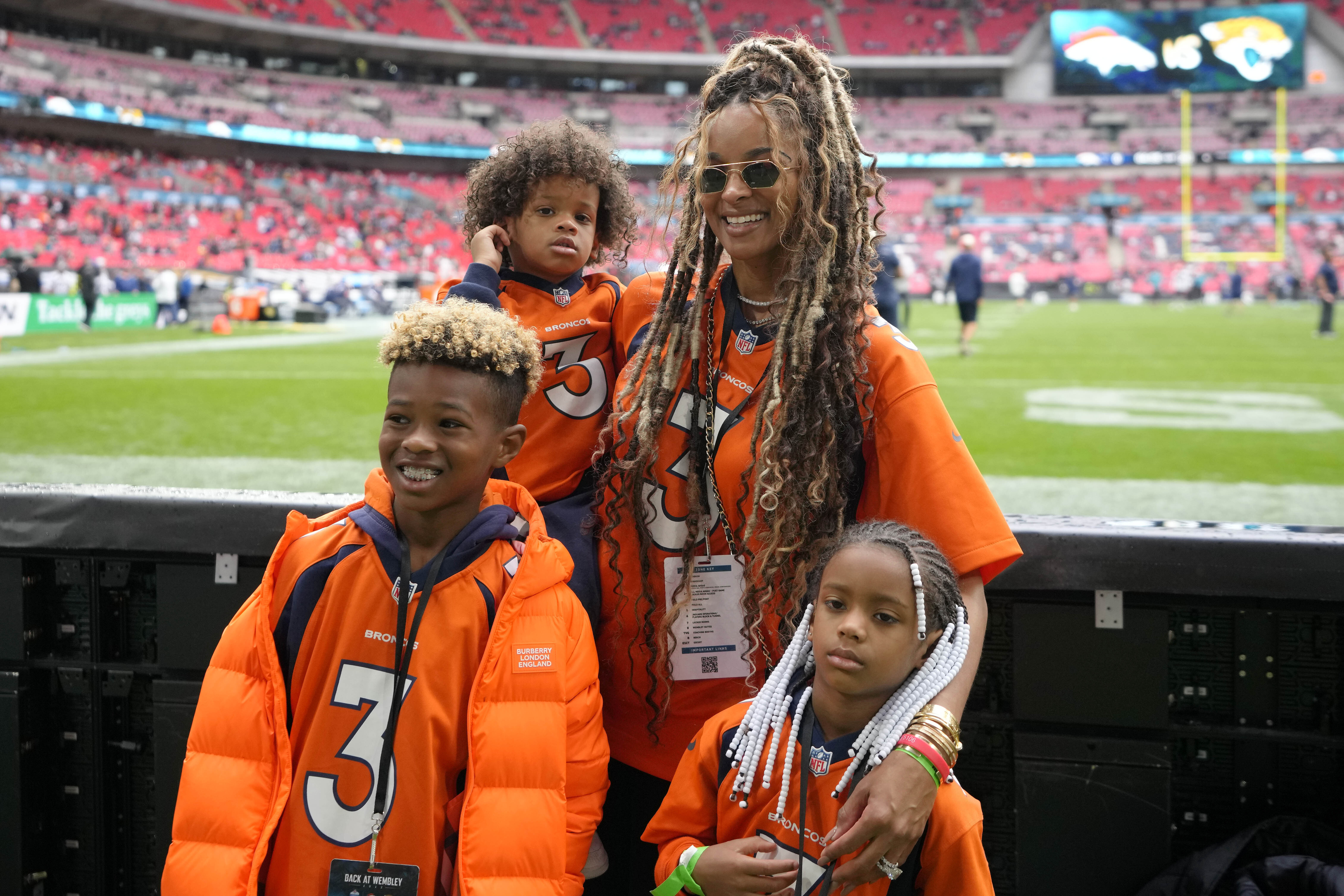 Broncos Jaguars Football