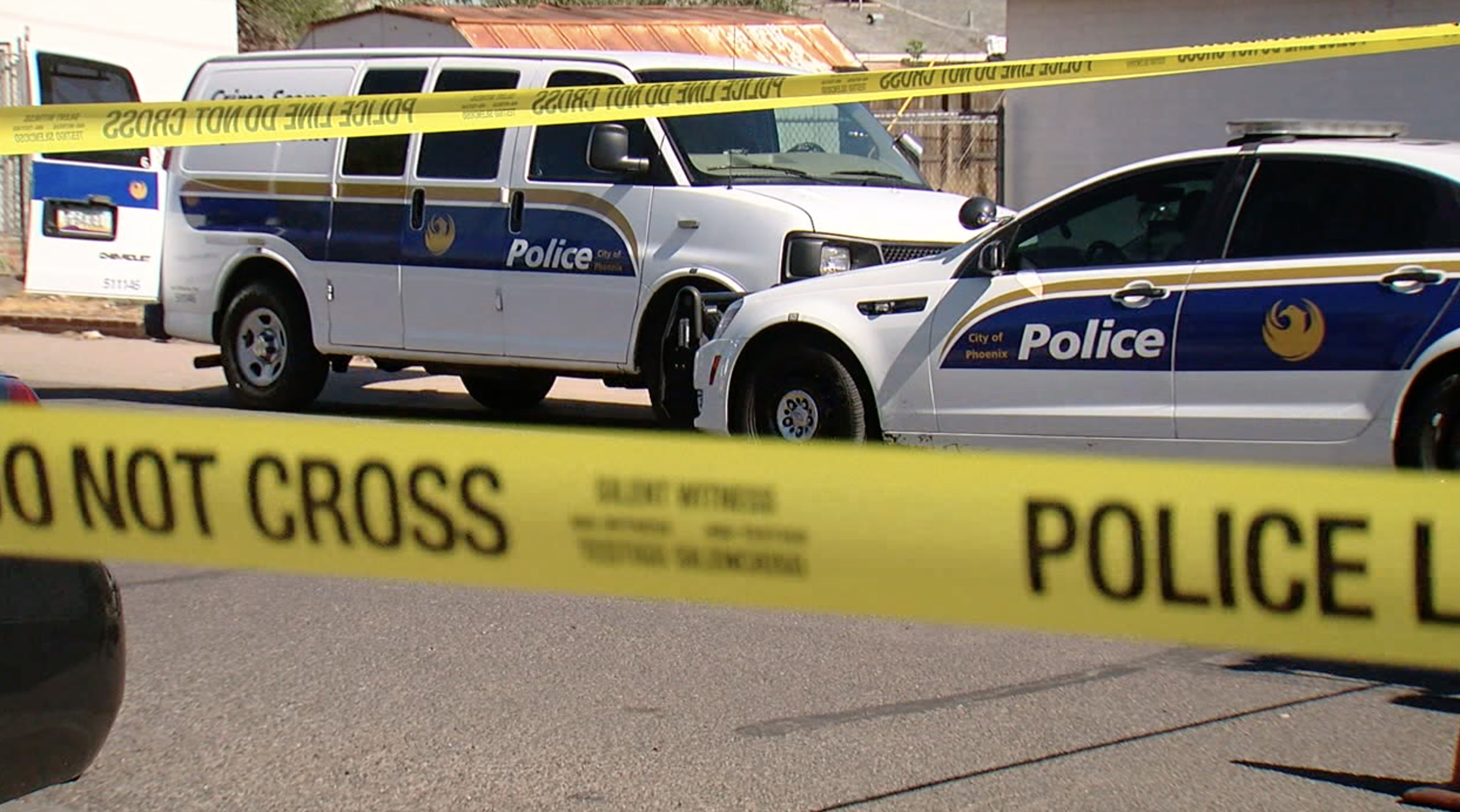 Phoenix Police officer hit by distracted driver 