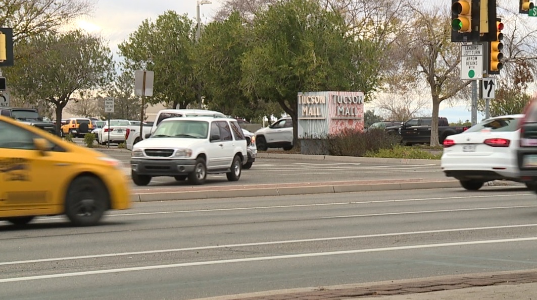 TucsonMall2.jpg