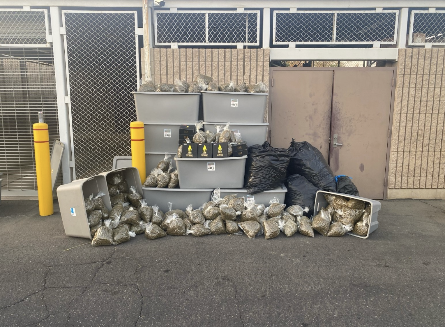 Porterville police seize over 400 pounds of marijuana from residence