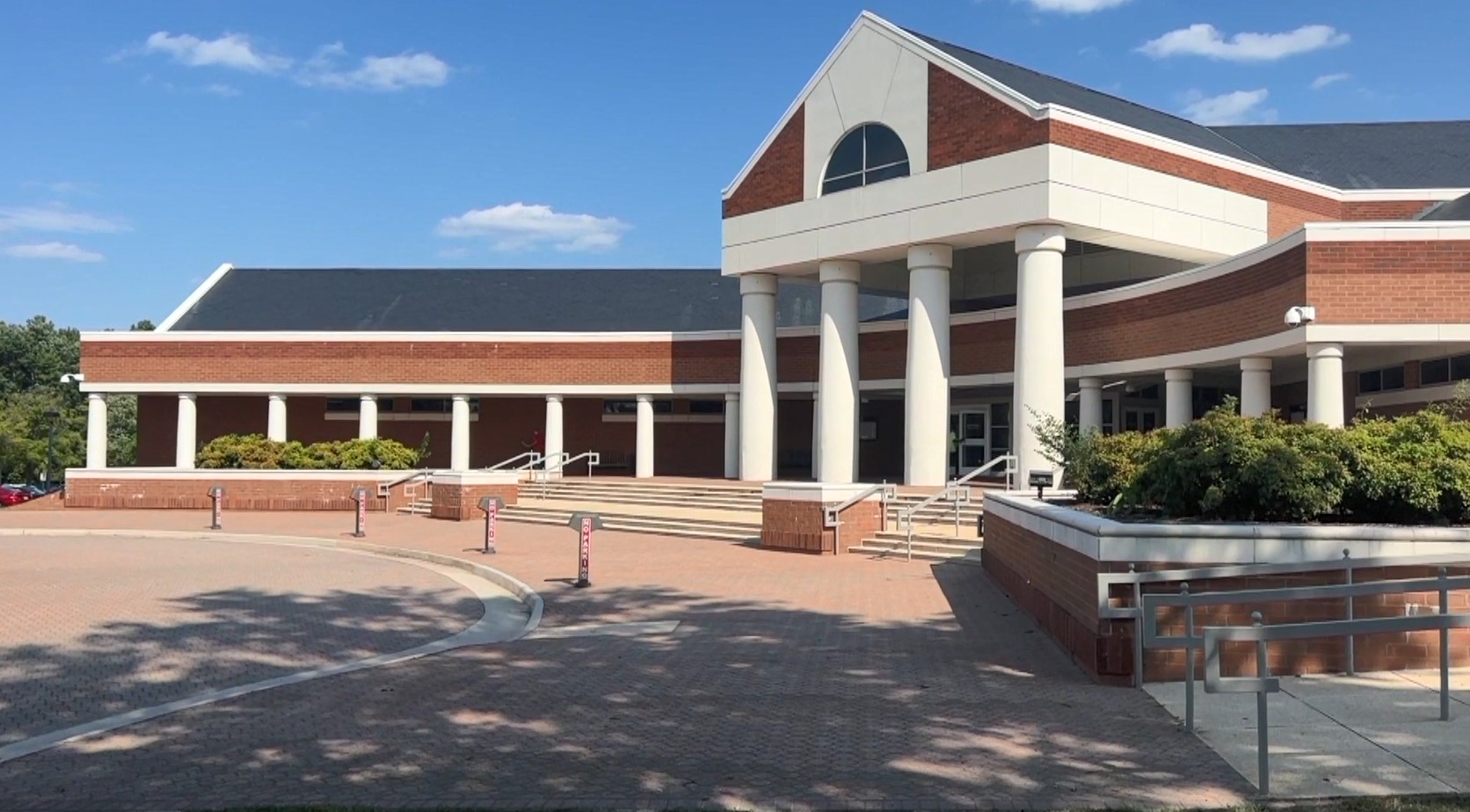 Chesterfield Courthouse.jpg