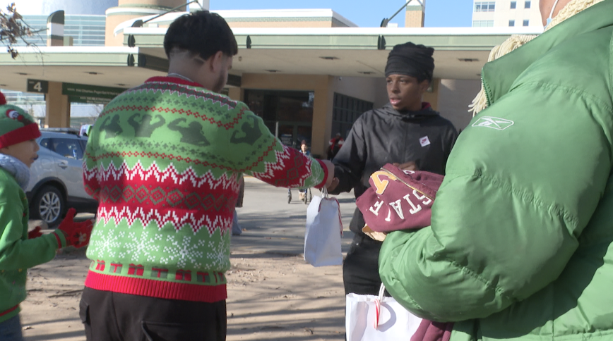 Angelica's Connections presents for homeless