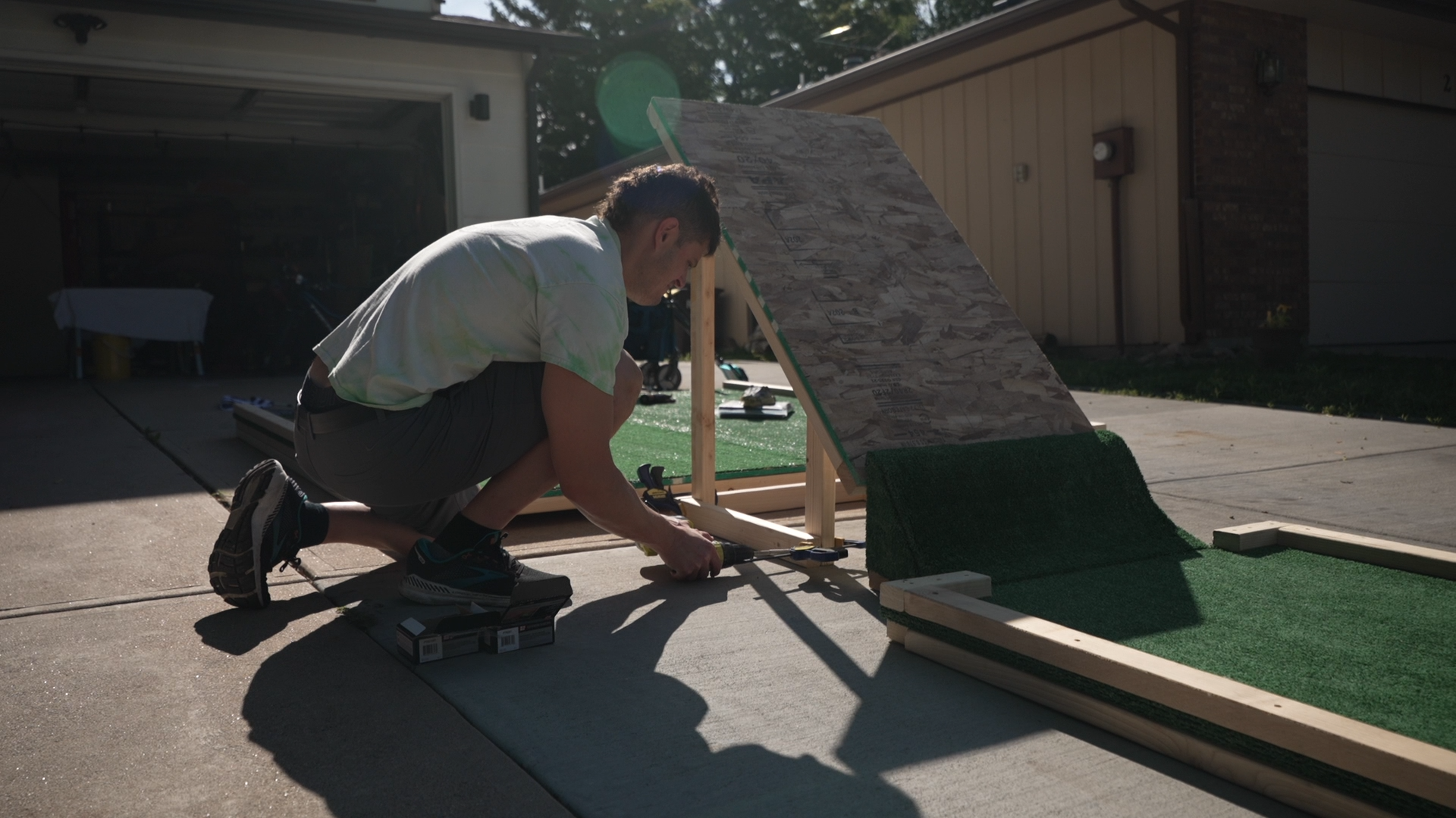 DudeDad Mini Golf PKG.00_00_15_58.Still003.png