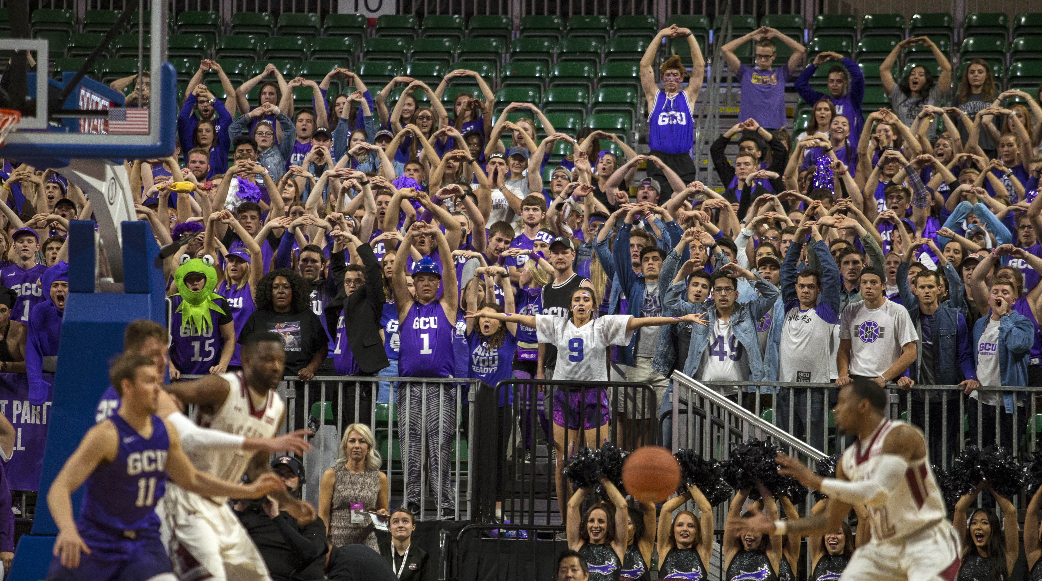 Grand Canyon Univ. hoops team placed in quarantine