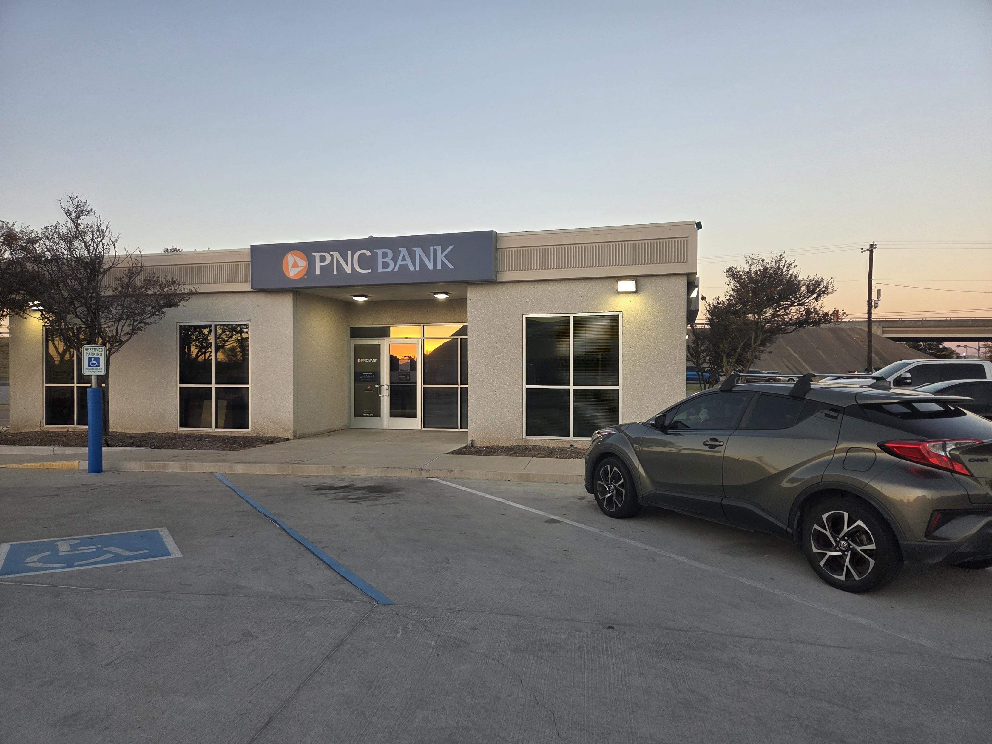 Bellmead PNC bank.jpg