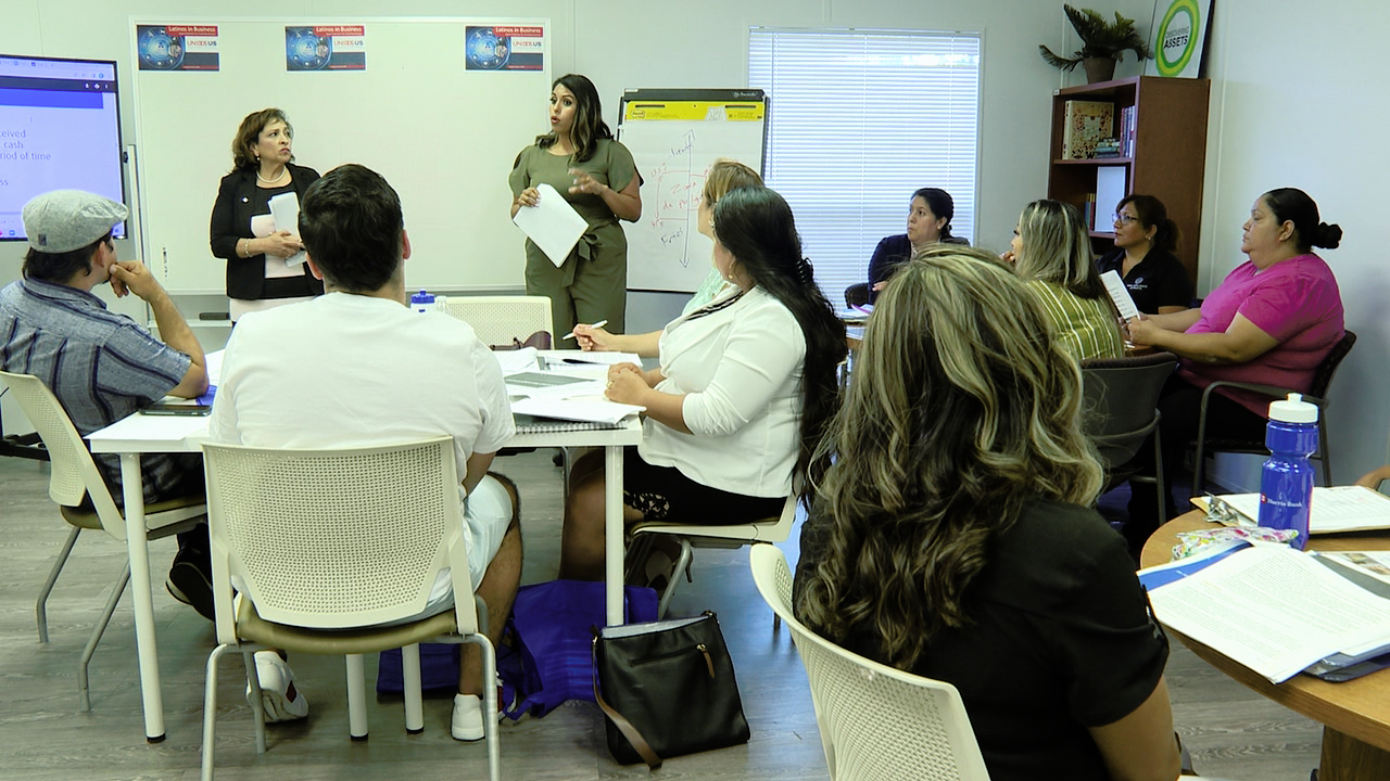Enterprising Latinas teaches Wimauma women how to become entrepreneurs 