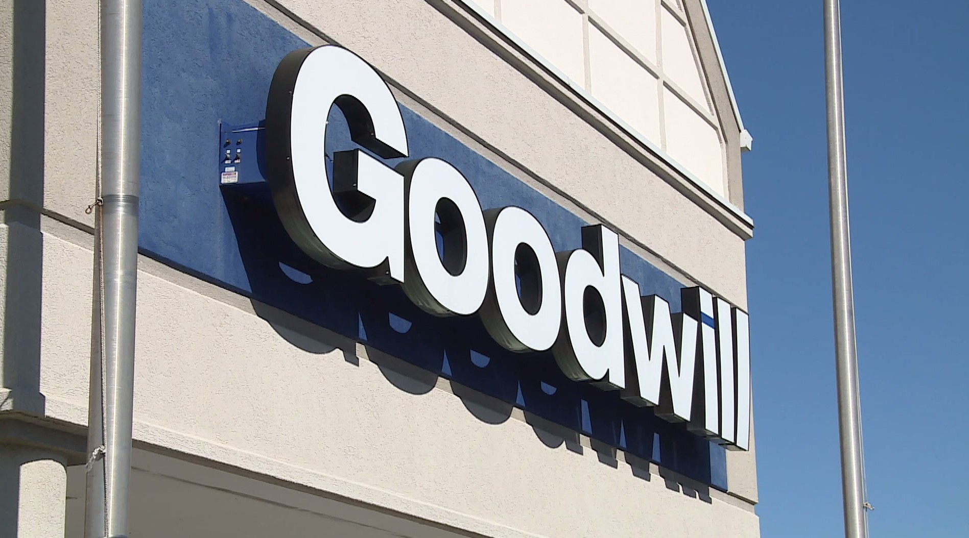 Petersburg Goodwill 03.jpg