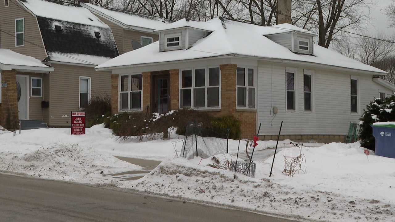 house for sale.jpg