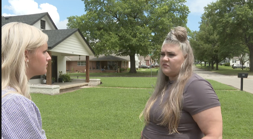 Emma Burch (L) with Bartlesville resident (R)