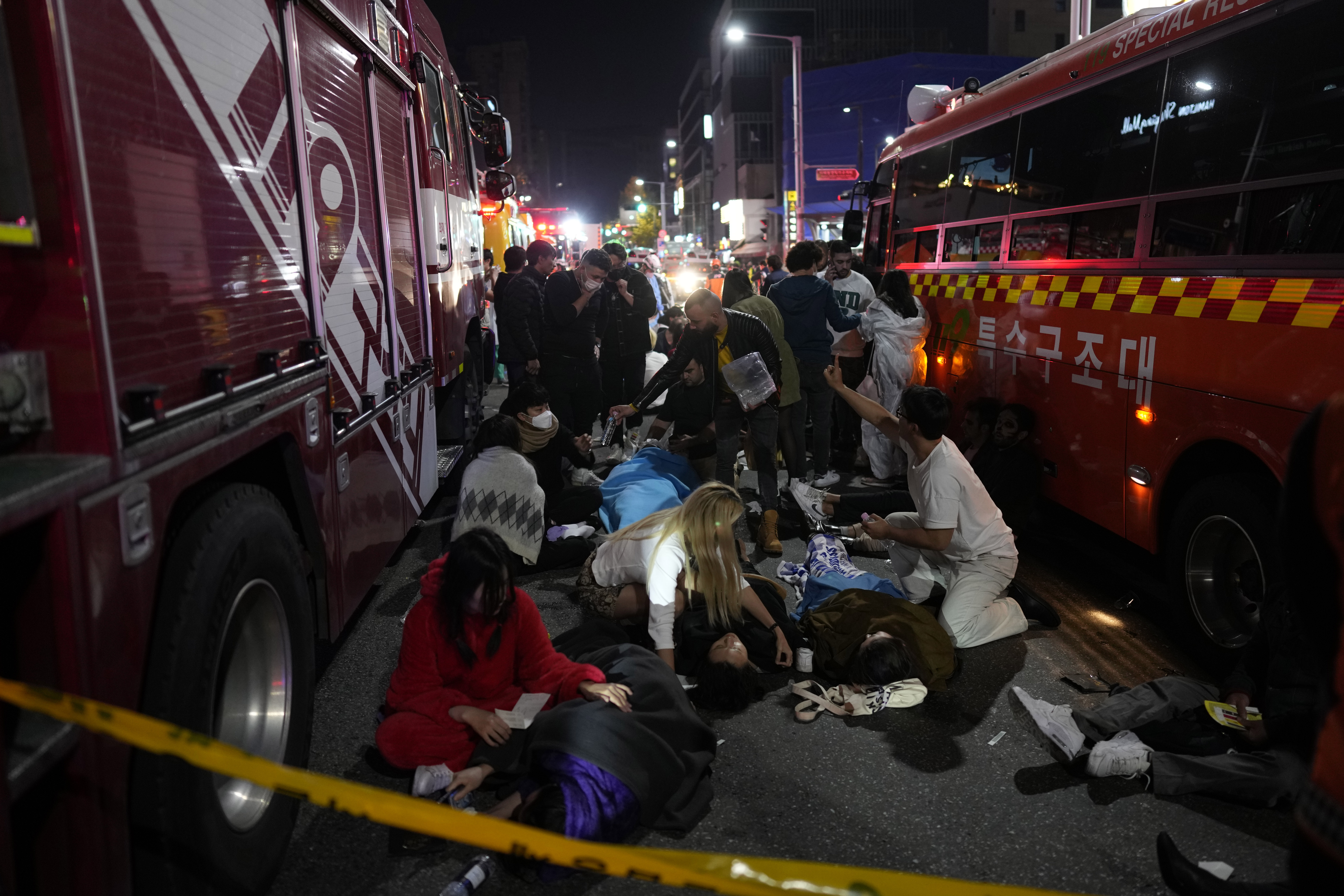 crowd in South Korea crush in Halloween surge