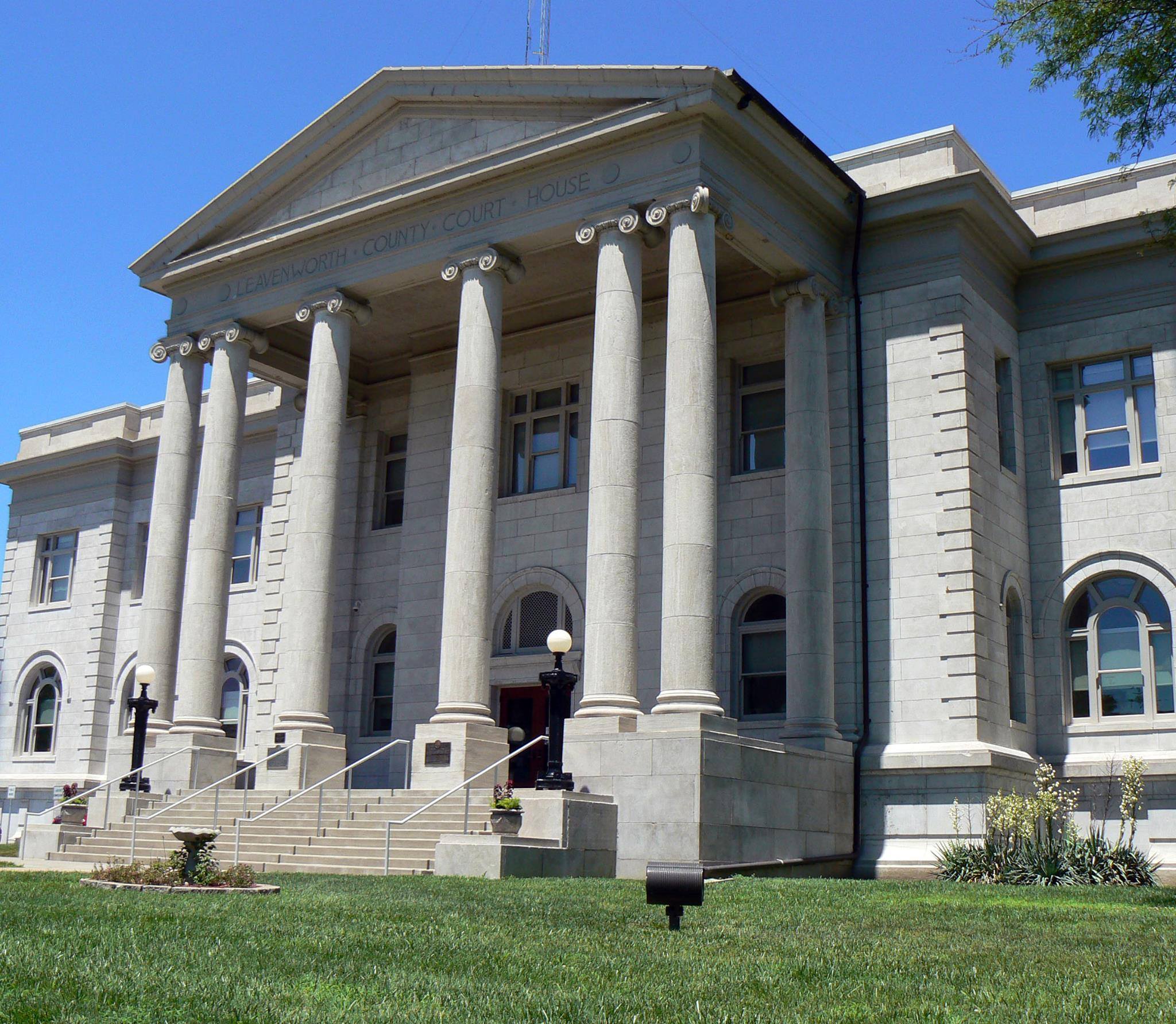 Leavenworth County Courthouse
