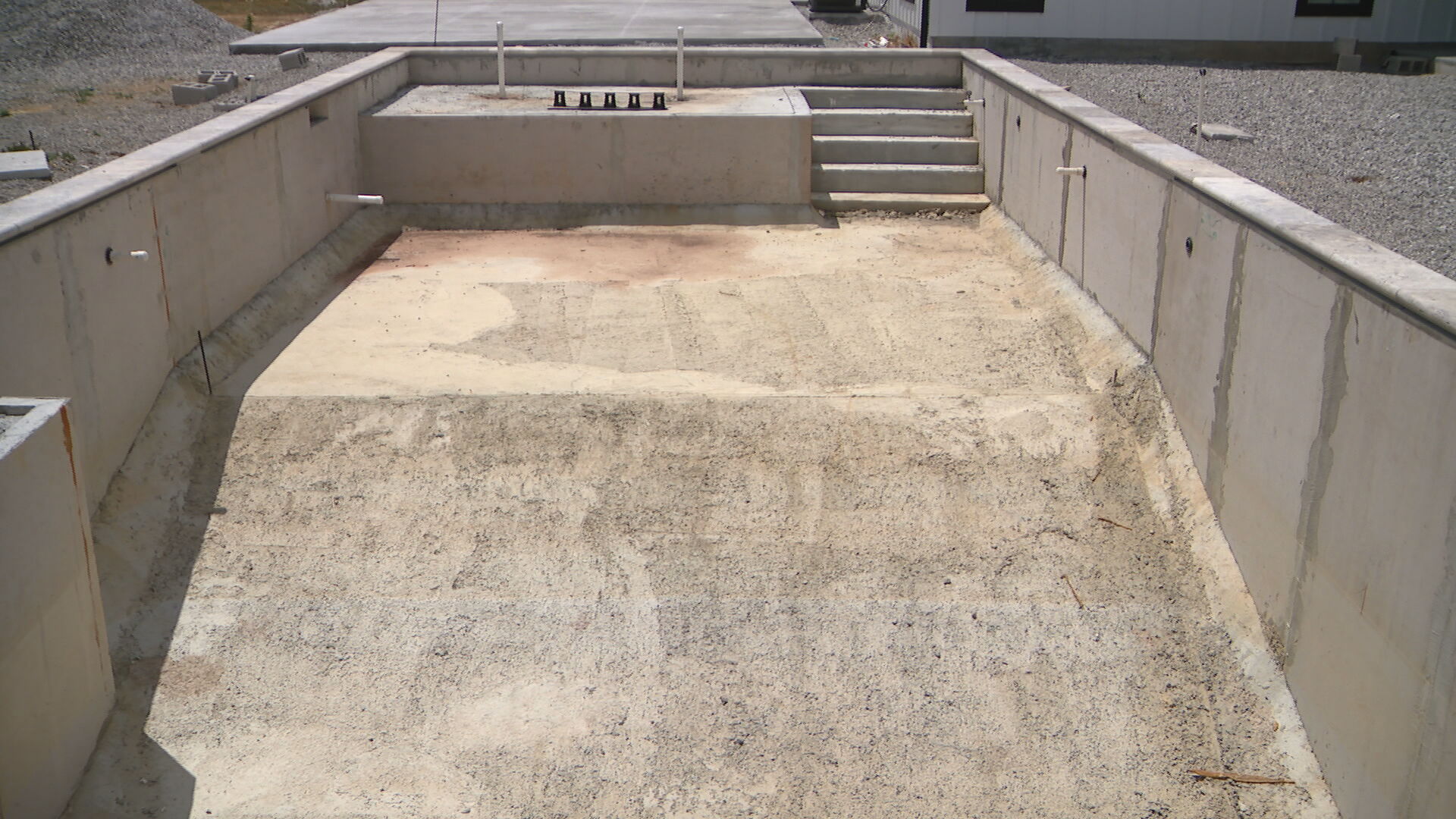 Unfinished pool