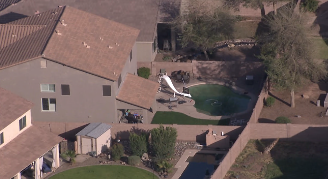 2-year-old drowns in Maricopa 