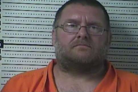 Robert William Lewis mugshot.PNG