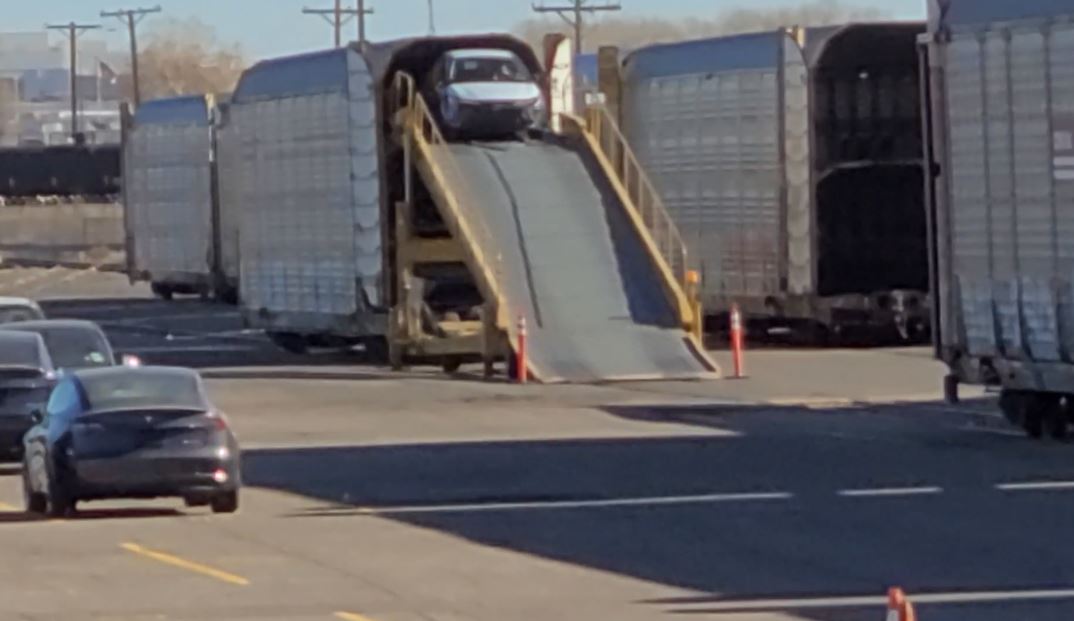 Rail transfer facility