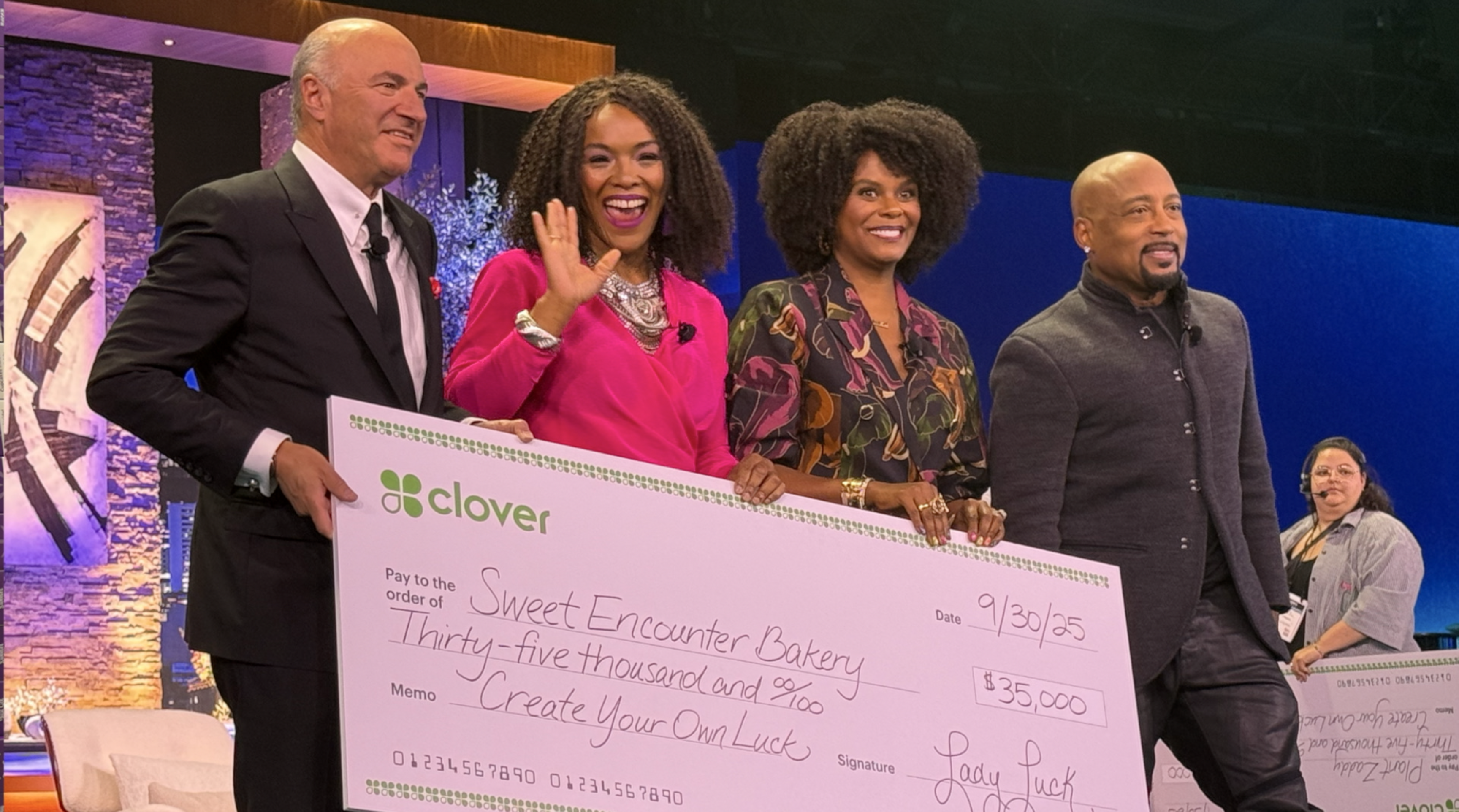 Clover x Shark Tank Summit check presentation
