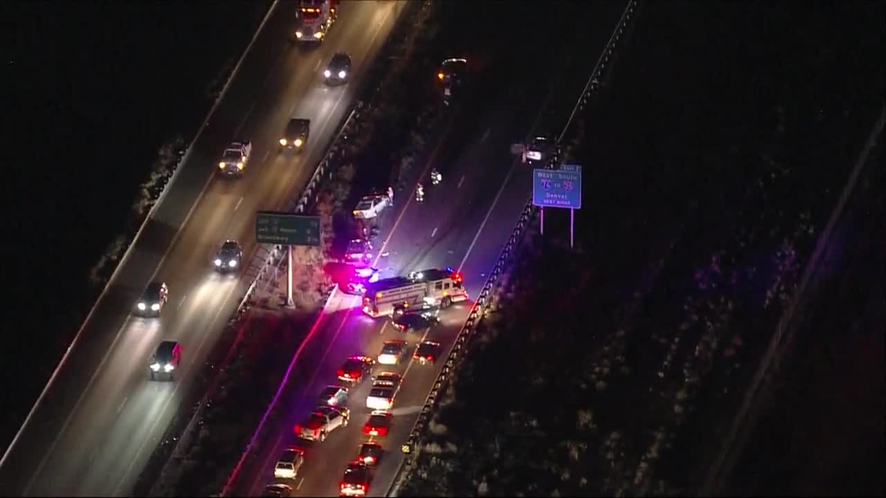 i-270 and york street crash oct 20 2022.jpg