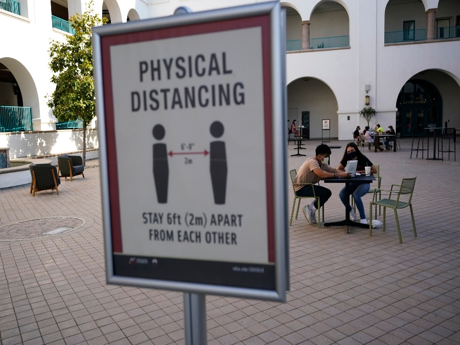 physical_distancing_sign_sdsu_ap.jpg