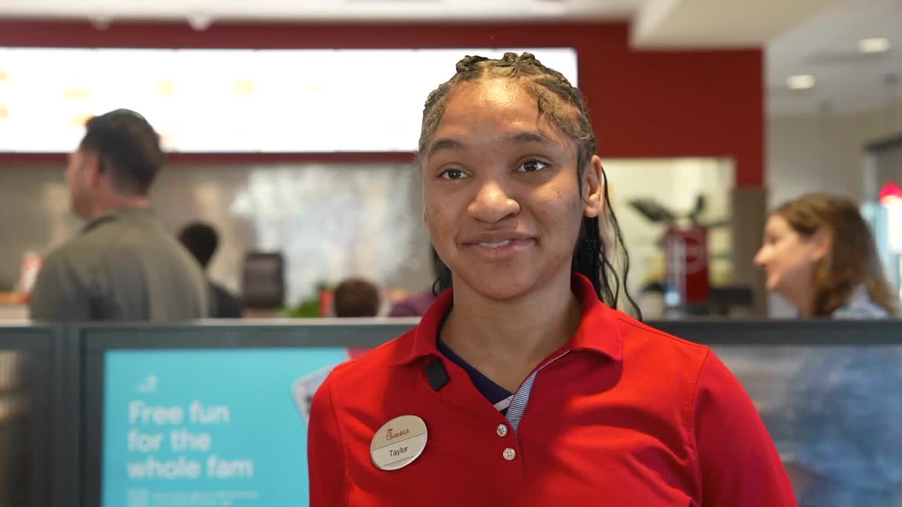 Chick-Fil-A gives Richmond-area employee $25,000 scholarship