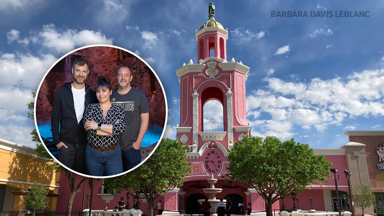 CASA BONITA OWNERS.jpg