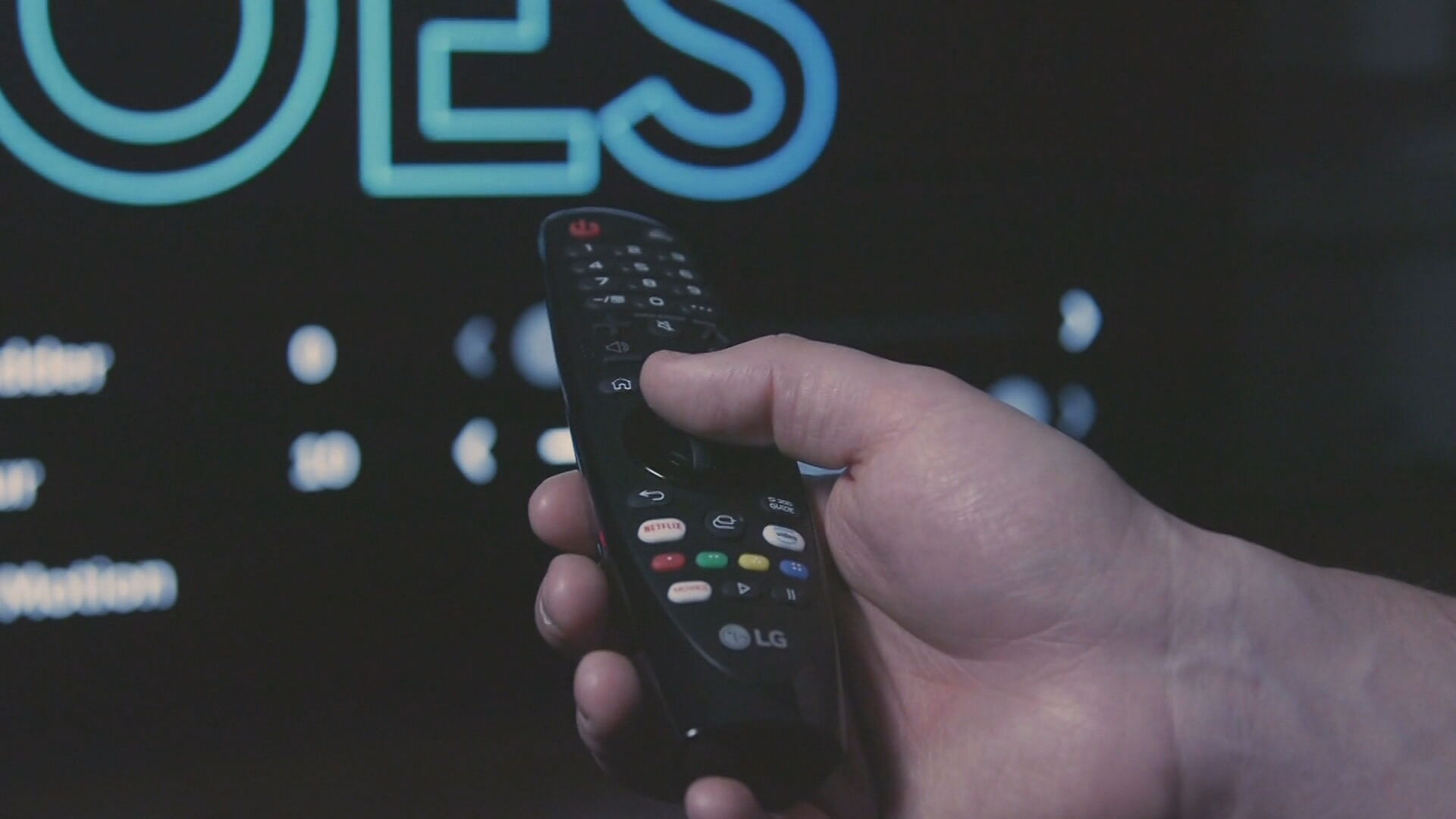 AM Jennifer CRTV Super Bowl TV Tweaks PKG.transfer_frame_598.jpeg